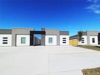 Building Photo - 3400 Ventura Ave