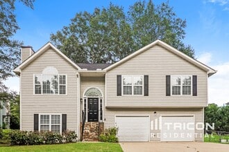 Building Photo - 5922 Graywood Cir SE