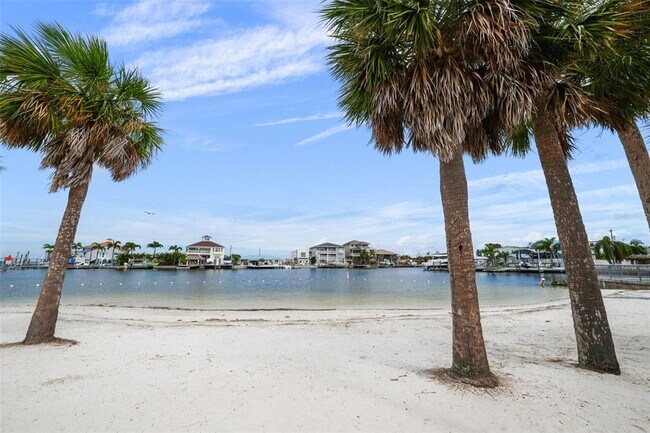 Building Photo - 13704 Veronica Dr