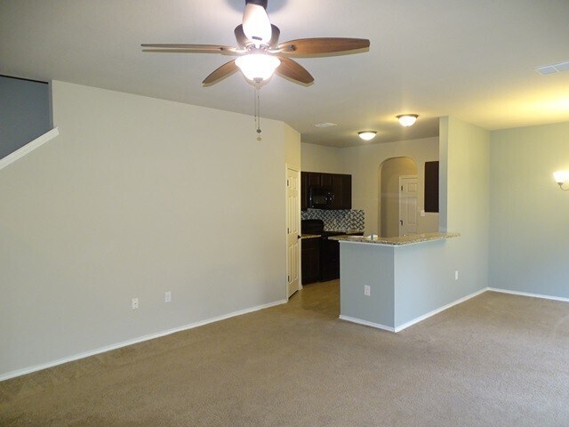 Building Photo - 5826 Grandwood Dr