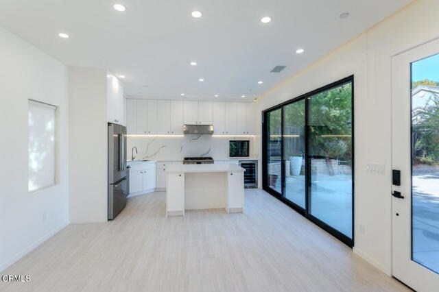 Building Photo - 4819 Oakwood Ave