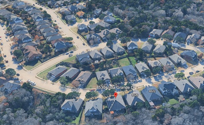 Building Photo - Charming Single-Story Home with Fireplace & Resort-Style Community Amenities in Dallas, TX
