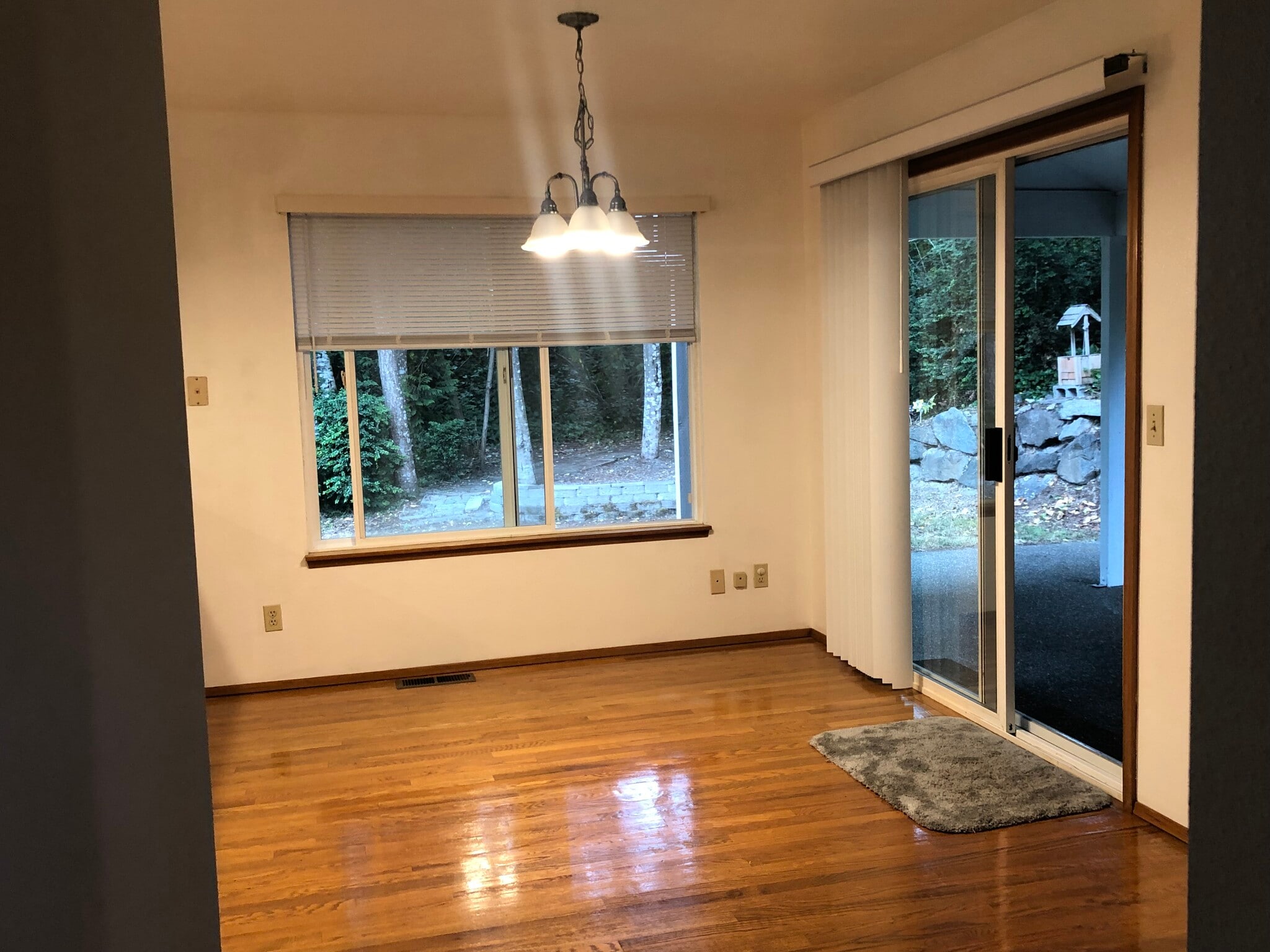 Building Photo - 10918 Crocus Pl NW