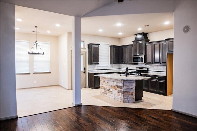 Building Photo - 211 Cheswood Forest Pl