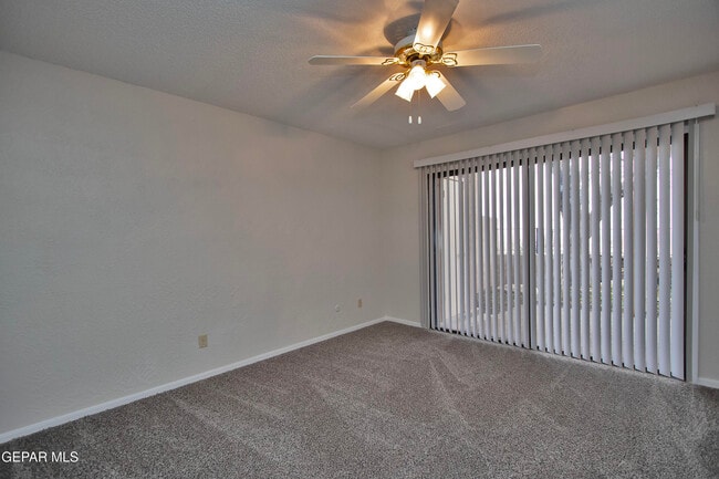 Building Photo - 5711 Mira Grande Dr