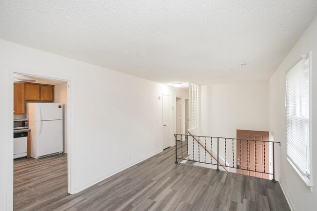 Building Photo - 108 Panamint Dr