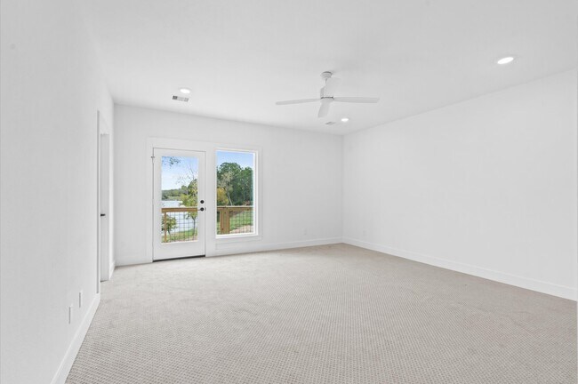 Building Photo - 10092 Serrano Pk Dr