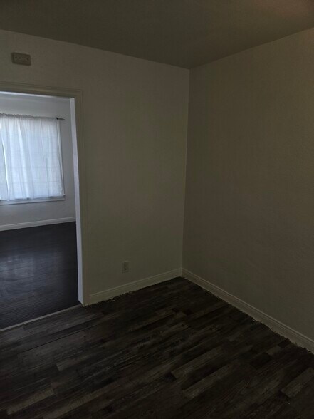 Building Photo - 6417 Gifford Ave