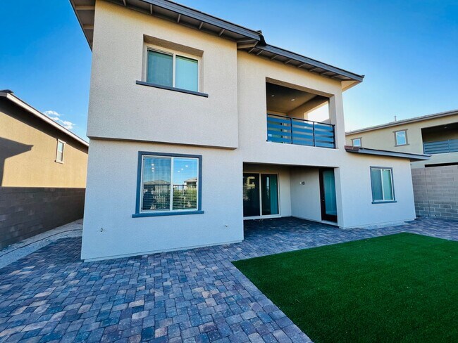Building Photo - New Summerlin View
