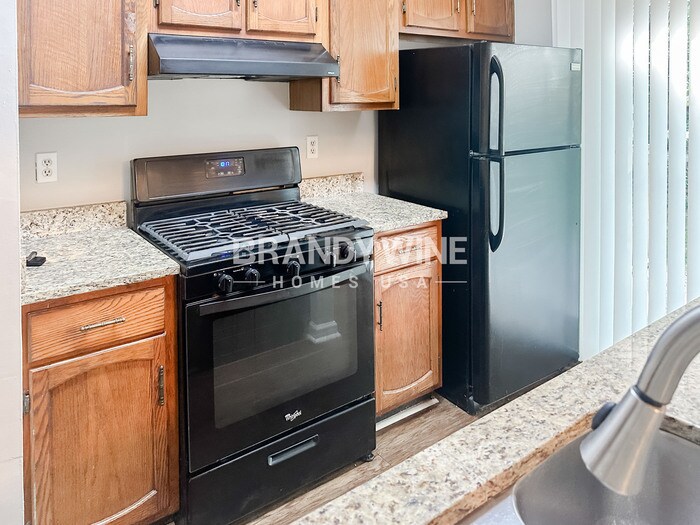 Building Photo - 5565 La Fleur Trail