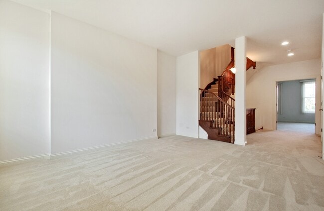 Building Photo - 1802 Admiral Ct