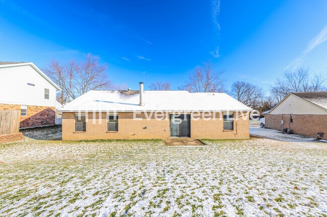 Building Photo - 6850 Deer Bluff Dr