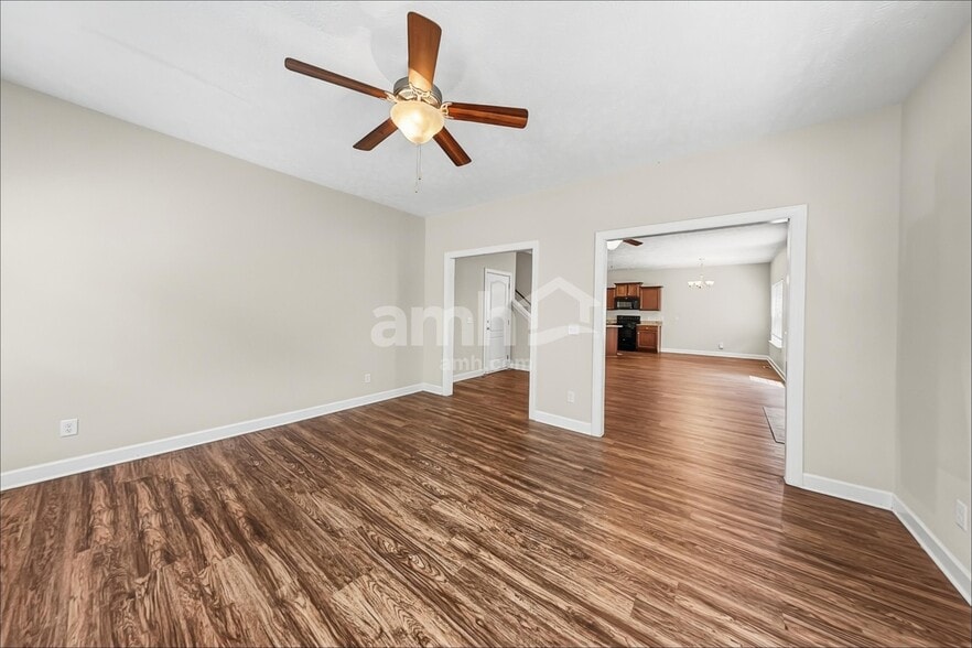 Building Photo - 6947 Calderwood Dr