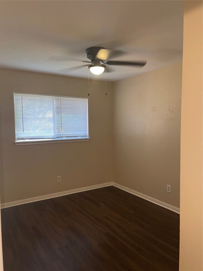 Building Photo - 4710 Airport Blvd