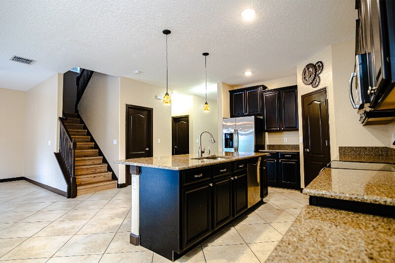 Building Photo - 3450 Schoolhouse Rd