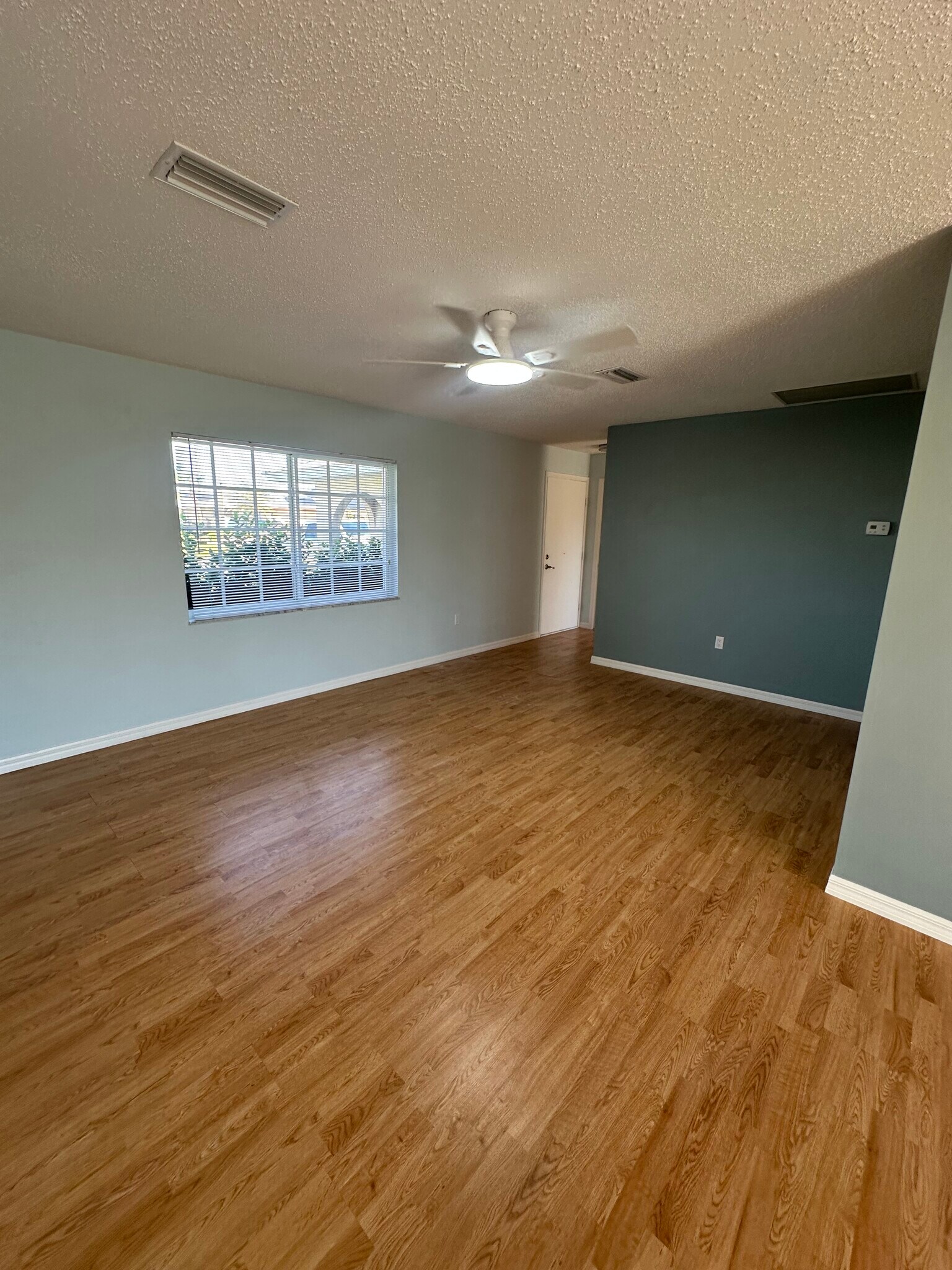 Living room - 18637 Lake Worth Blvd
