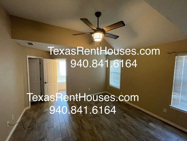 Building Photo - Spacious 3-Bedroom Home for Rent in Wichit...