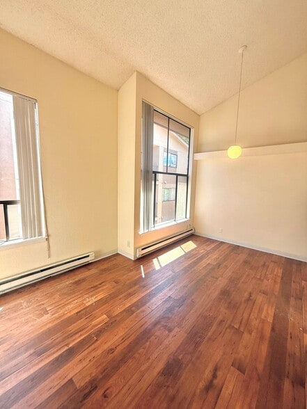Building Photo - 4259 8th Ave NE