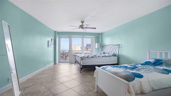 Building Photo - 4100 Galt Ocean Dr
