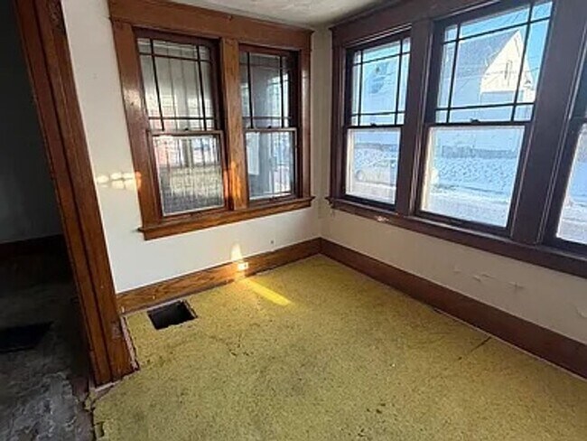 Building Photo - Looking for an easier path to homeownership?