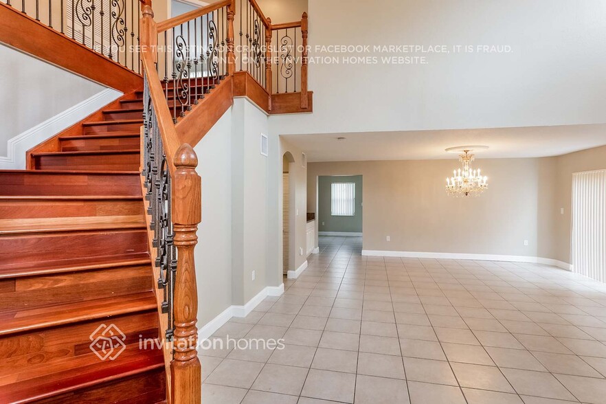 Building Photo - 9229 SW 157th Ct