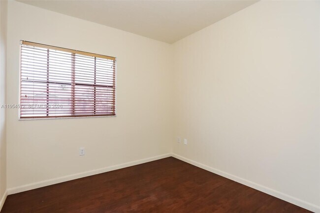 Building Photo - 15464 SW 18th Ln