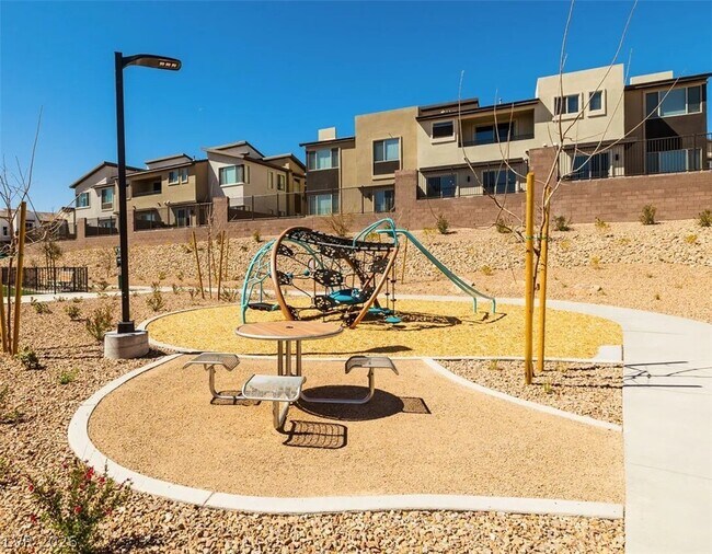 Building Photo - 646 Infinity Rdg St