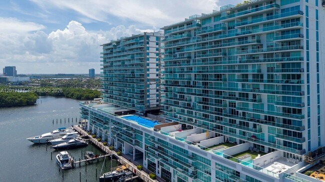 Building Photo - 400 Sunny Isles Blvd