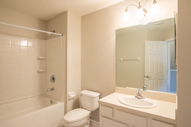 Building Photo - 13292 Stone Pond Dr