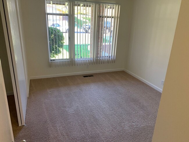 Building Photo - Nice Home in Fantastic Moraga Neighborhood!