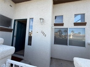 Building Photo - 1020 Allure Dr