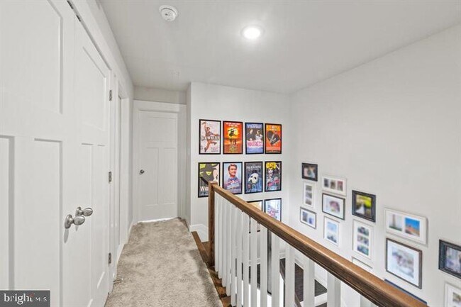 Building Photo - 1304 Sandoval Ct