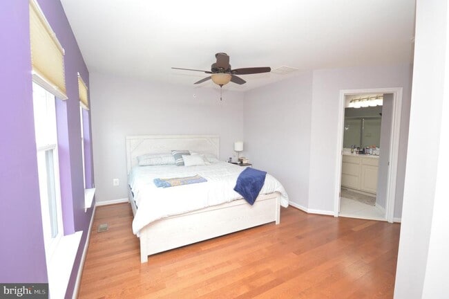 Building Photo - 1571 Renate Dr