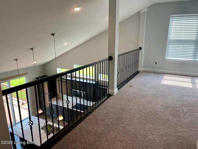 Building Photo - 2105 Meadows Edge Ln