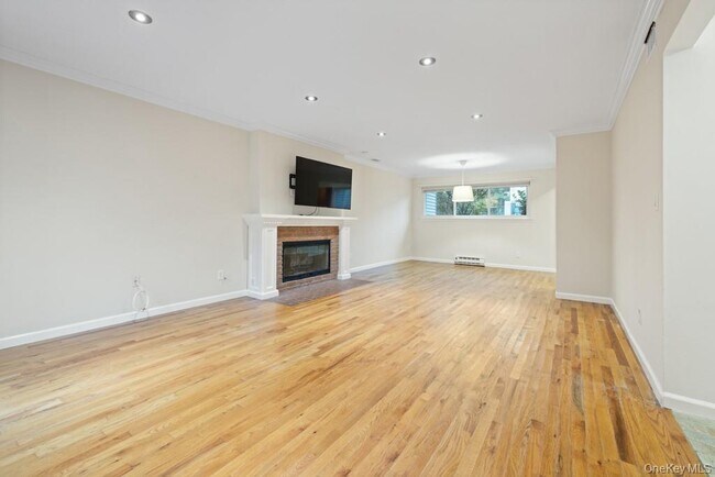 Building Photo - 208 Harris Rd