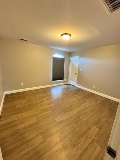 Building Photo - 1997 Tidewater Flat