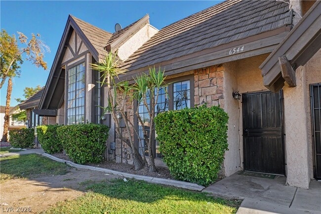 Building Photo - 6544 Ironbark Ln