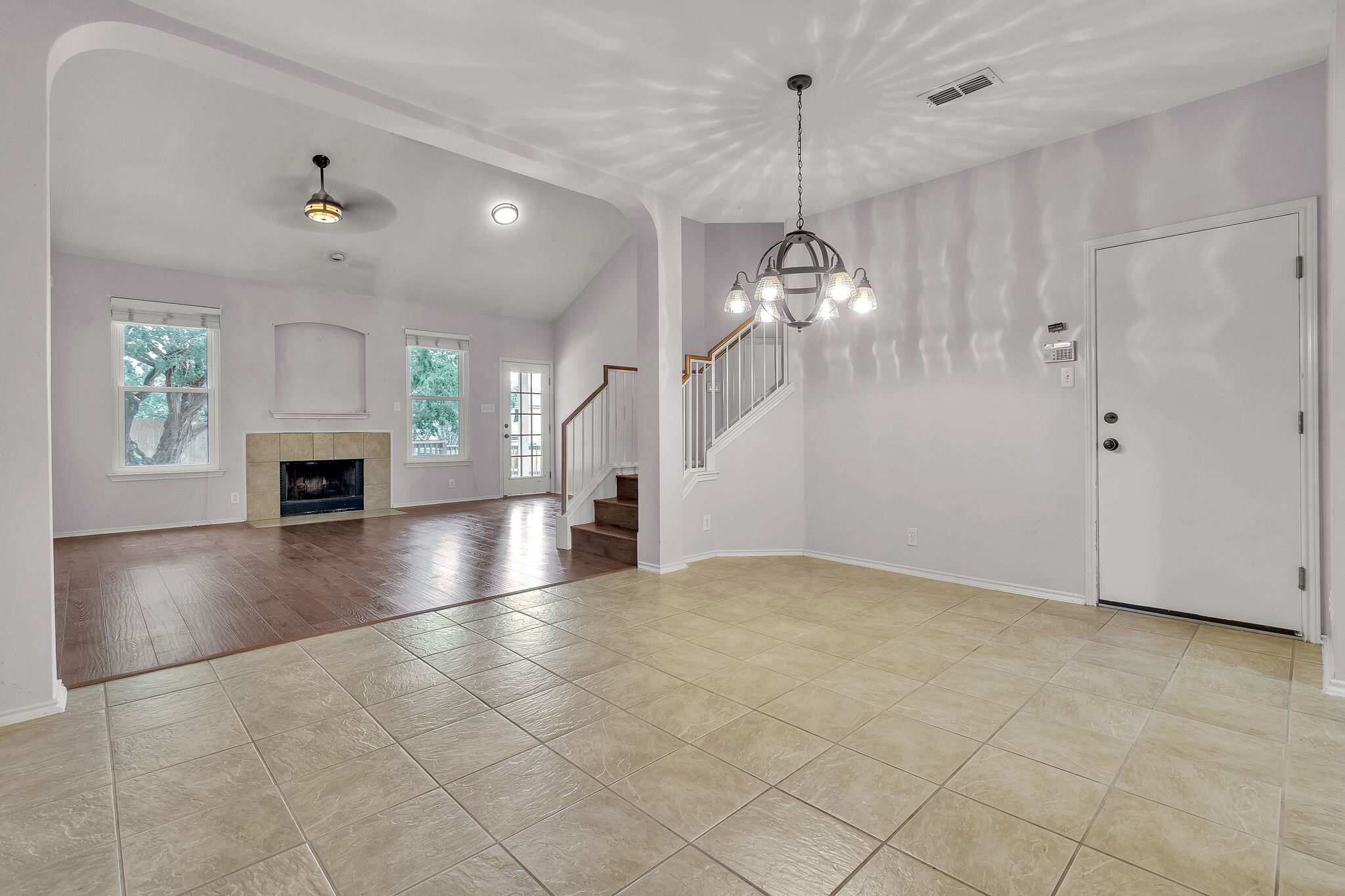 Building Photo - 21539 Encino Lookout