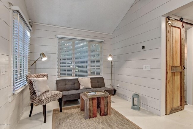 Building Photo - 4050 McGirts Blvd