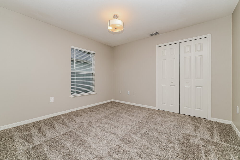 Building Photo - 17027 Ongar Ct