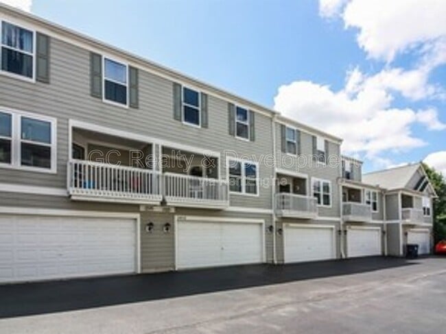 Building Photo - 2452 Emily Ln