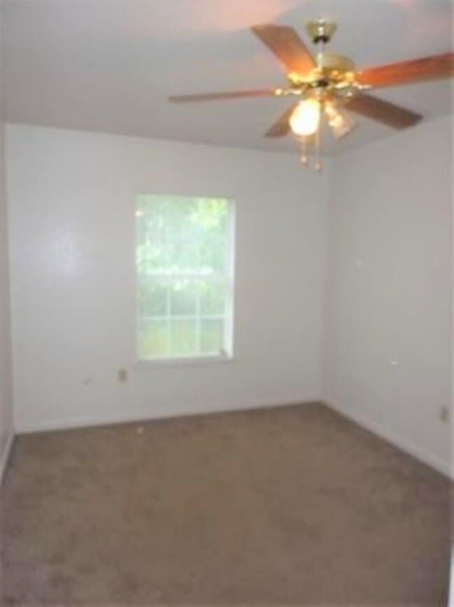 Building Photo - 215 Dixie Dr