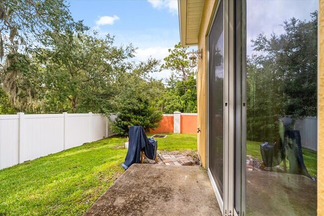 Building Photo - 2060 Royal Vista Ct