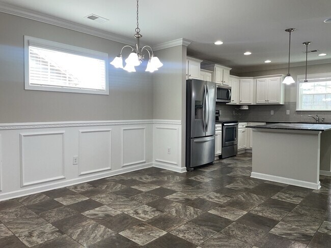 Building Photo - 131 Screech Dr