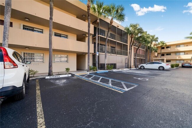Building Photo - 8415 SW 107th Ave