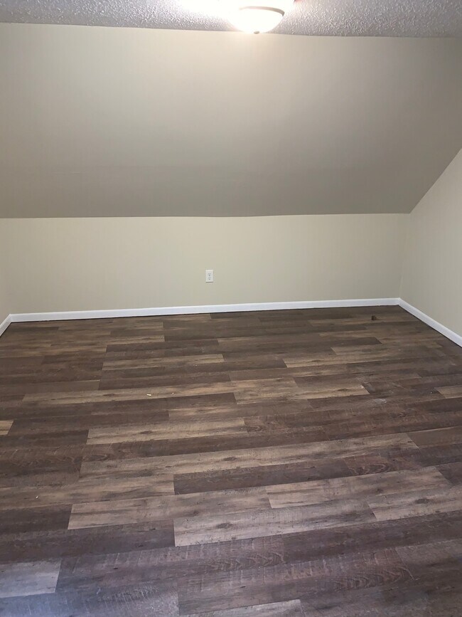 Building Photo - Beautiful 3 bedroom house for rent in Minneapolis!!