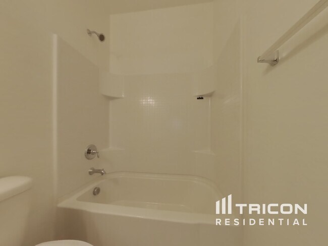 Building Photo - 29957 W Mitchell Ave