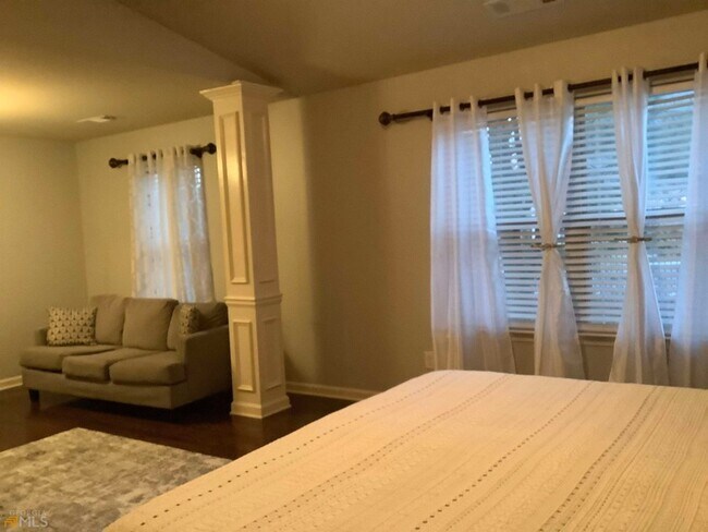 Building Photo - 1519 Creek Bend Ln NW