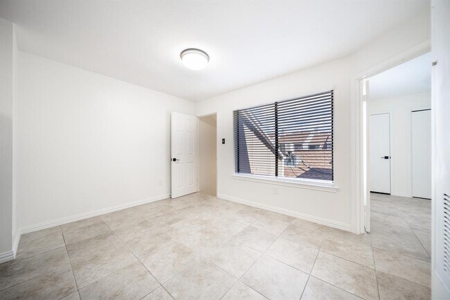 Building Photo - 1740 Timber Ridge Rd