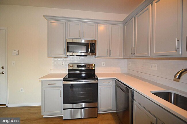 Building Photo - 20508 Milbridge Ter